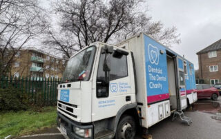 Gosport leader welcomes new mobile dental service