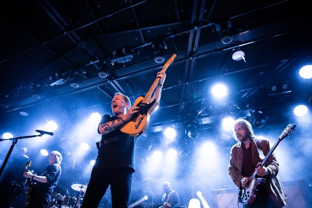 Kiefer Sutherland is excited to release his new studio album ‘Grey’ on May 29th via Maple Creek Records. The first single, “Simpler Time”, is out now. A UK and European tour will follow, starting next month, including a show at London’s Union Chapel.